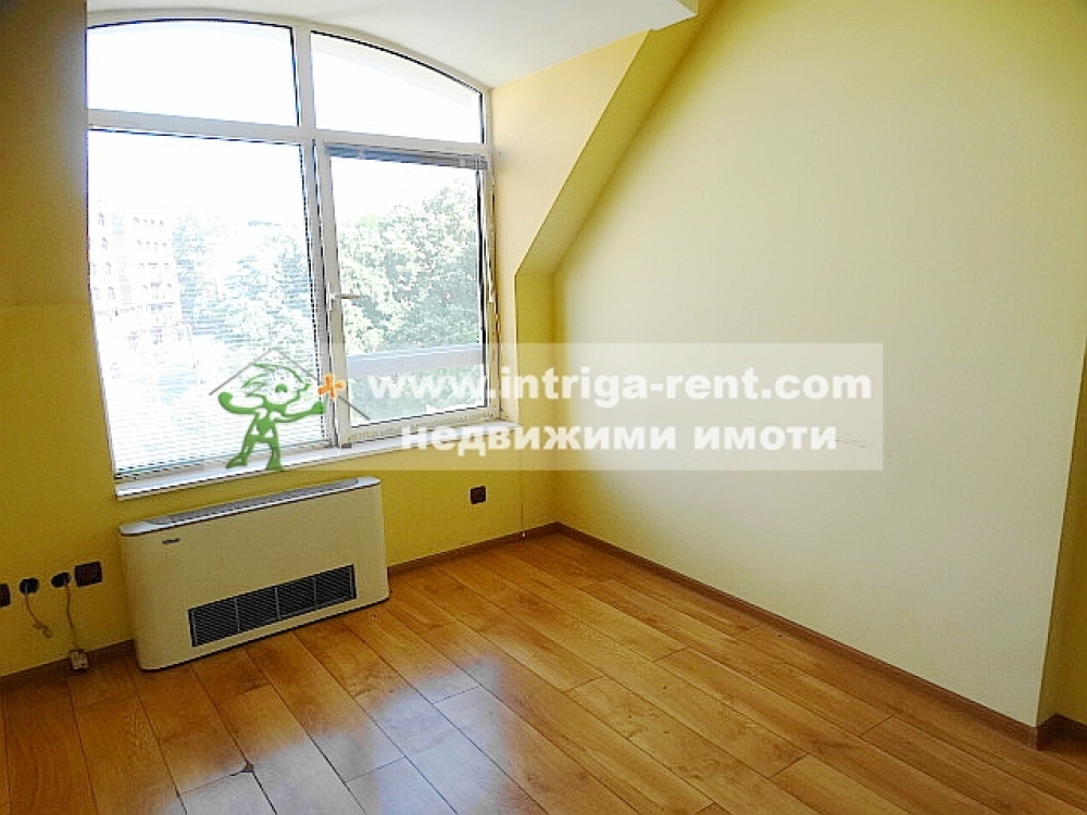 Two separate offices for rent — together or separately, located in the central part of the town of Haskovo.