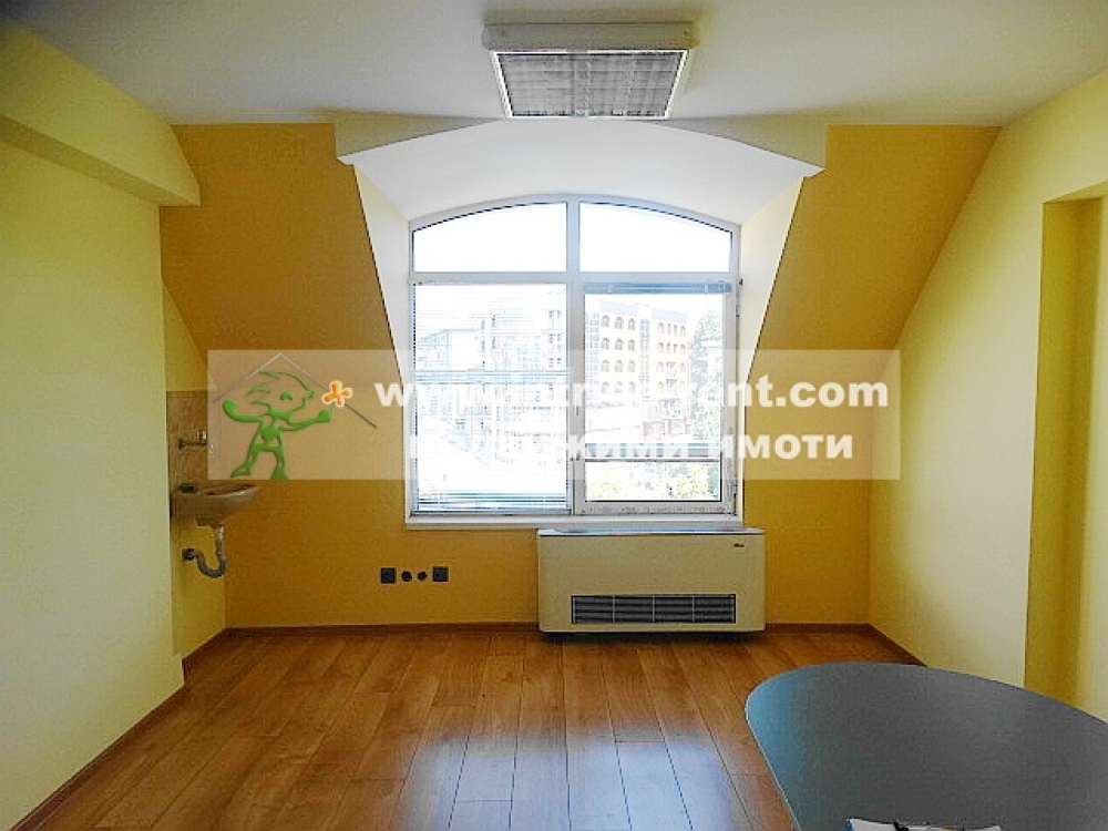 Two separate offices for rent — together or separately, located in the central part of the town of Haskovo.