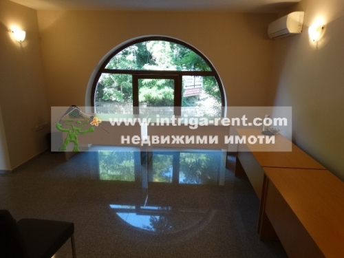 Commercial premises – Representative office/agency for rent in the center of Haskovo.