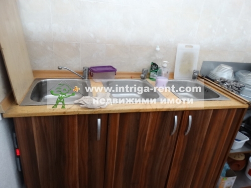 Commercial premises consisting of a shop for food / industrial goods for rent, located in the Uchilishni neighborhood of the city of Haskovo.