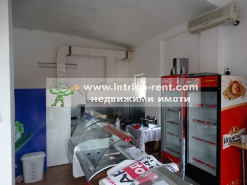 Commercial premises consisting of a shop for food / industrial goods for rent, located in the Uchilishni neighborhood of the city of Haskovo.
