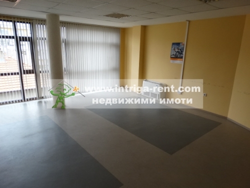 Offices for rent in a luxury business building, situated in the heart of Haskovo.
