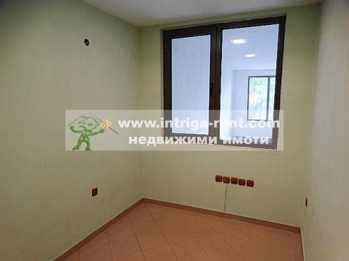 Industrial goods shop for rent, located in the prime city centre of Haskovo.