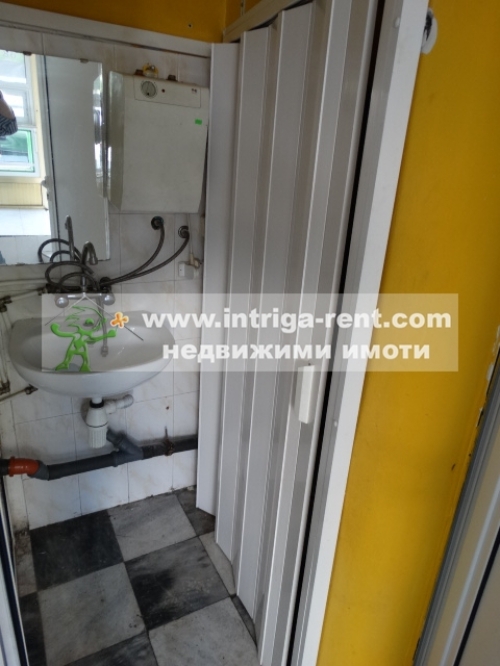 Commercial property - Fast food shop for rent in the city centre of Haskovo.