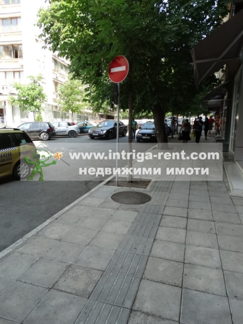 Commercial property - Fast food shop for rent in the city centre of Haskovo.