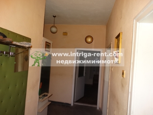 Rural property - Solid, exceptionally sturdy single-story family house, farm buildings, together with a large yard in the village of Varbitsa, Dimitrovgrad Municipality, Haskovo Province.