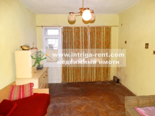 Rural property - Solid, exceptionally sturdy single-story family house, farm buildings, together with a large yard in the village of Varbitsa, Dimitrovgrad Municipality, Haskovo Province.