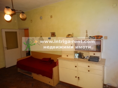 Rural property - Solid, exceptionally sturdy single-story family house, farm buildings, together with a large yard in the village of Varbitsa, Dimitrovgrad Municipality, Haskovo Province.