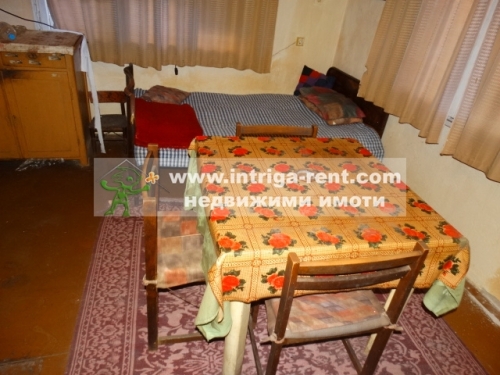 Rural property - Solid, exceptionally sturdy single-story family house, farm buildings, together with a large yard in the village of Varbitsa, Dimitrovgrad Municipality, Haskovo Province.