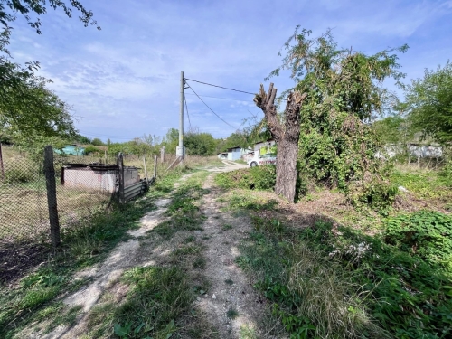 Excellent investment opportunity! Regulated plot for residential or mixed-use development, located in the Izgrev district of the city of Haskovo.