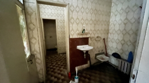 Commercial premises - for service activities and household services, located in the Republika neighborhood of the city of Haskovo.
