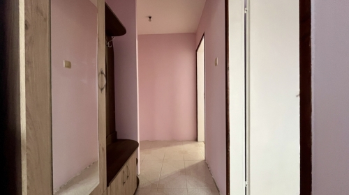 Ready for a new life! Renovated and bright home in the Orfei neighborhood of Haskovo.