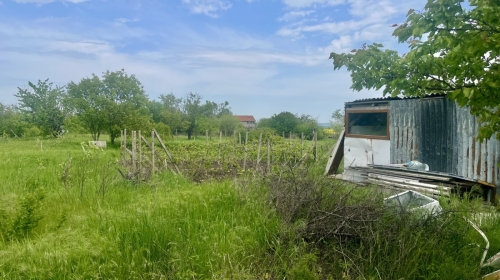 Парцел за продажба, в урбанизирана територия, находящ се във вилна зона Каменец, Хасково!
