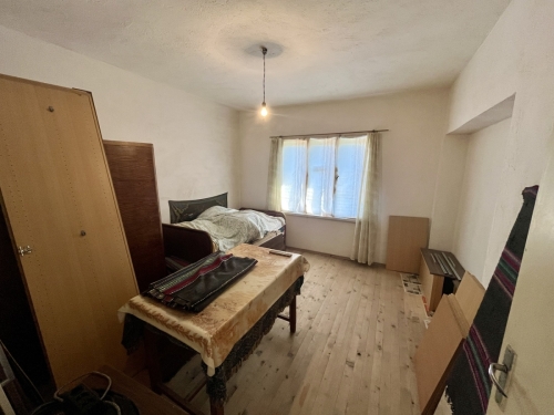EXCLUSIVE! Solid-built house with a large yard and agricultural outbuildings for sale in the village of Dinevo, Haskovo region.