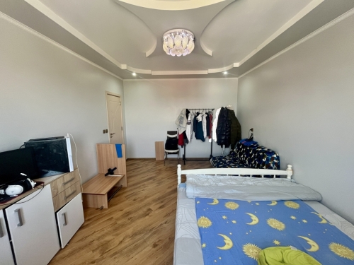 Save Time and Skip the Renovations: Move-In Ready One-Bedroom Apartment in an Insulated Building!