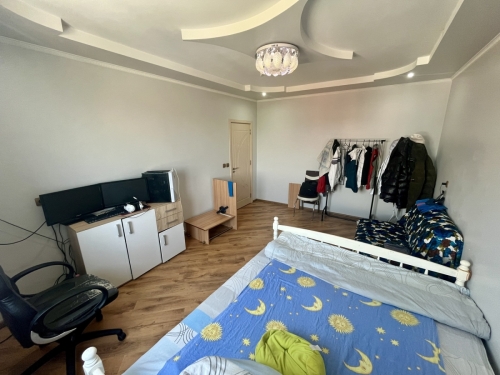 Save Time and Skip the Renovations: Move-In Ready One-Bedroom Apartment in an Insulated Building!