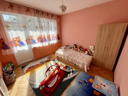 INTRIGUING, TOP PRICE, TOP LOCATION!!! Four-room monolithic apartment located in the prime center of Haskovo.