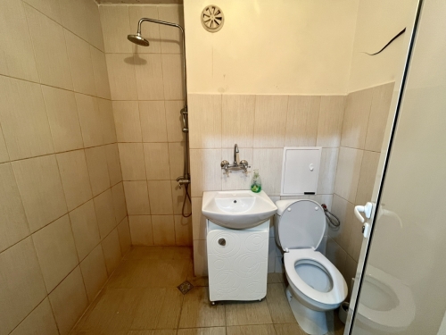 Studio apartment for rent (garsoniera), located in the Badema neighborhood of Haskovo.