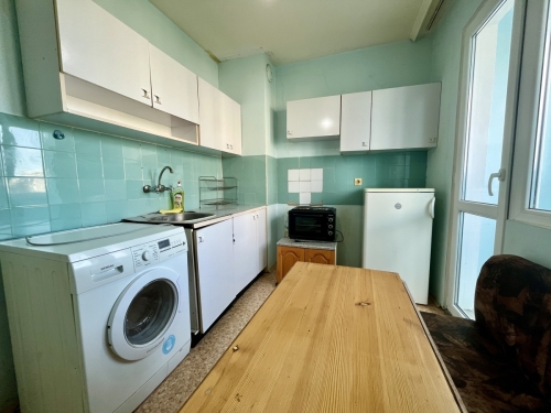 Studio apartment for rent (garsoniera), located in the Badema neighborhood of Haskovo.