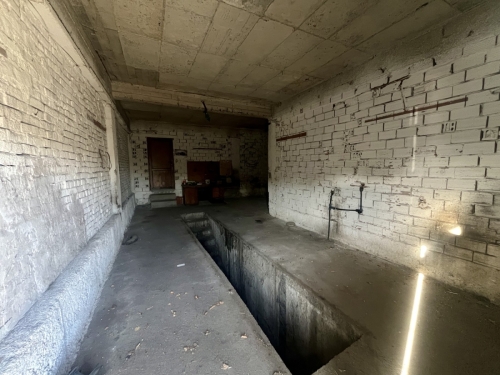 Independent Floor of a House with Two Garages, a Room Behind the Garage and a Yard – Fully Furnished and Ready to Move In!