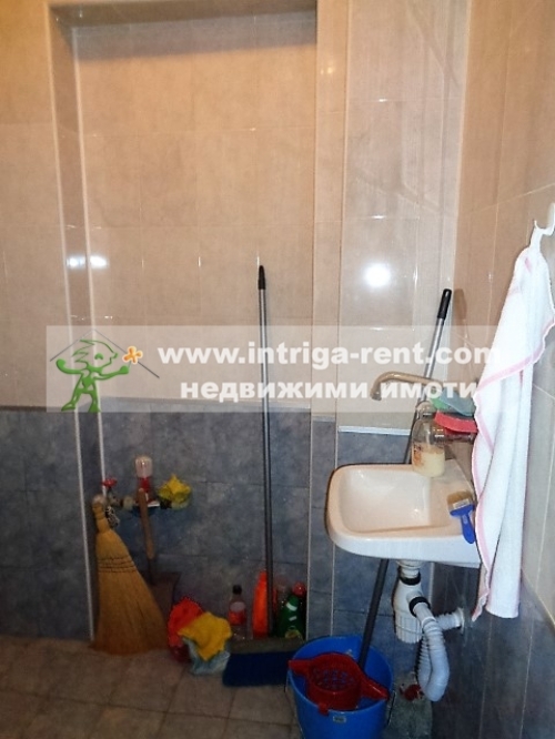 Representative office/chambers for rent, located in the very center of the city of Haskovo.