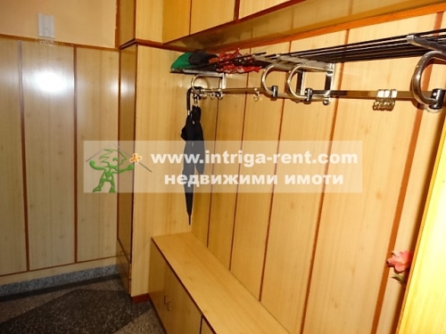 Spacious monolithic apartment for rent, constituting an independent floor of a housing cooperative (ZhSK), located in the Voivodski neighborhood, Haskovo.