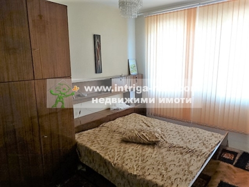 Spacious monolithic apartment for rent, constituting an independent floor of a housing cooperative (ZhSK), located in the Voivodski neighborhood, Haskovo.