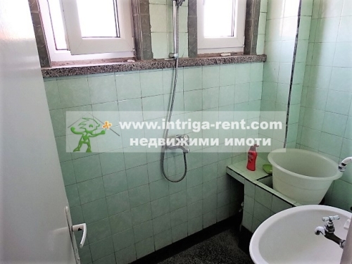 Spacious monolithic apartment for rent, constituting an independent floor of a housing cooperative (ZhSK), located in the Voivodski neighborhood, Haskovo.