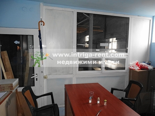 Production and warehouse premises for rent, together with an adjacent yard, located in the South Industrial Zone of the city of Haskovo.