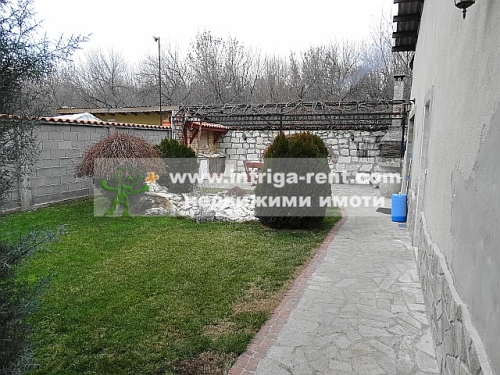 Production and warehouse premises for rent, together with an adjacent yard, located in the South Industrial Zone of the city of Haskovo.