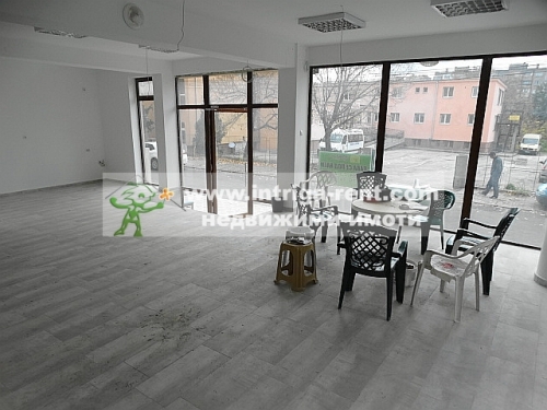 Commercial property for rent - new construction, comprising a GROCERY STORE, located in the Ovcharski neighborhood of the city of Haskovo.