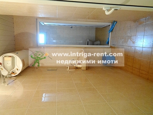 EXCLUSIVE FOR SALE!!! Operating, fully equipped sewing factory with an adjoining residential section, located in the town of Dimitrovgrad, Haskovo province.