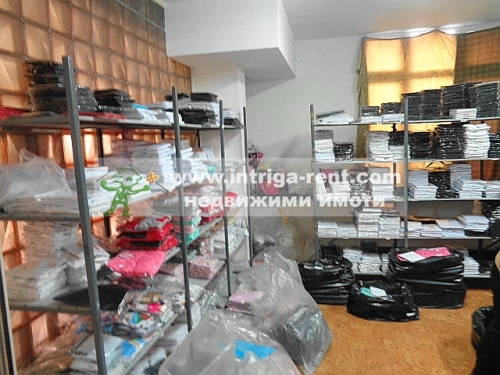 EXCLUSIVE FOR SALE!!! Operating, fully equipped sewing factory with an adjoining residential section, located in the town of Dimitrovgrad, Haskovo province.