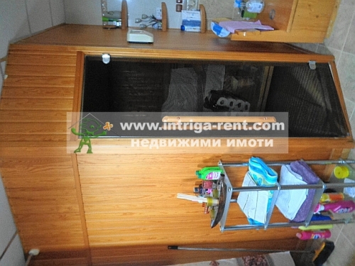 EXCLUSIVE FOR SALE!!! Operating, fully equipped sewing factory with an adjoining residential section, located in the town of Dimitrovgrad, Haskovo province.