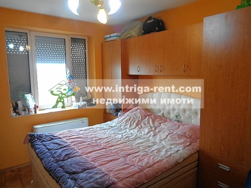 EXCLUSIVE FOR SALE!!! Operating, fully equipped sewing factory with an adjoining residential section, located in the town of Dimitrovgrad, Haskovo province.
