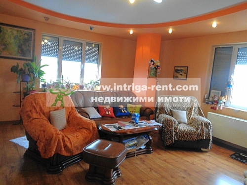 EXCLUSIVE FOR SALE!!! Operating, fully equipped sewing factory with an adjoining residential section, located in the town of Dimitrovgrad, Haskovo province.