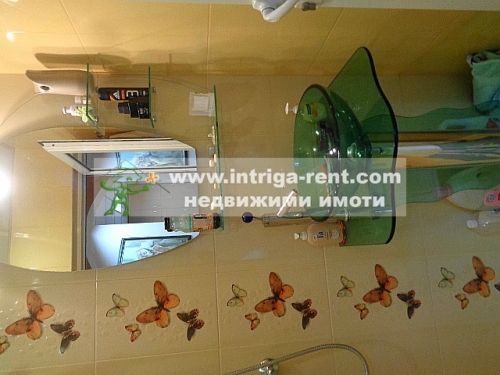 EXCLUSIVE FOR SALE!!! Operating, fully equipped sewing factory with an adjoining residential section, located in the town of Dimitrovgrad, Haskovo province.