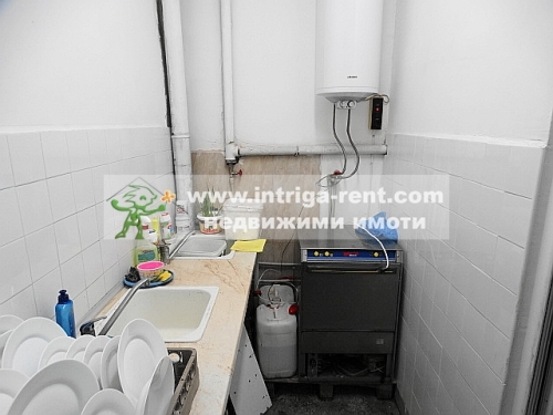 Commercial premises for rent, consisting of a PUBLIC CATERING RESTAURANT, located in the Orfey district of Haskovo.