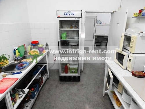 Commercial premises for rent, consisting of a PUBLIC CATERING RESTAURANT, located in the Orfey district of Haskovo.
