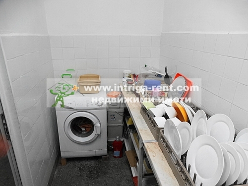 Commercial premises for rent, consisting of a PUBLIC CATERING RESTAURANT, located in the Orfey district of Haskovo.
