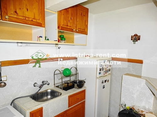 Two-room monolithic apartment for rent, located in the Voivodski neighborhood of Haskovo.