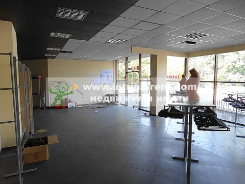 Representative store for industrial goods for rent - new construction, located in the Trakiyski district of Haskovo.
