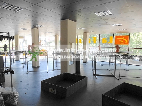 Representative store for industrial goods for rent - new construction, located in the Trakiyski district of Haskovo.