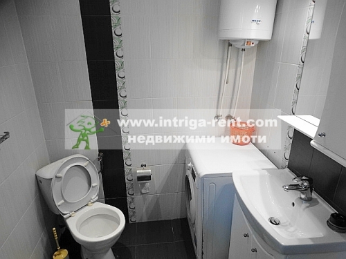 One-room, luxurious, fully furnished monolithic apartment for rent — new construction, together with an outdoor parking space, located in the elite Lyuben Karavelov neighborhood of Haskovo.