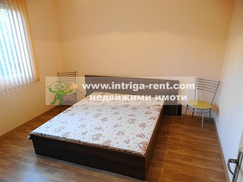 Three-room apartment for rent, located in a newly renovated residential building in the elite Lyuben Karavelov neighborhood, Haskovo.