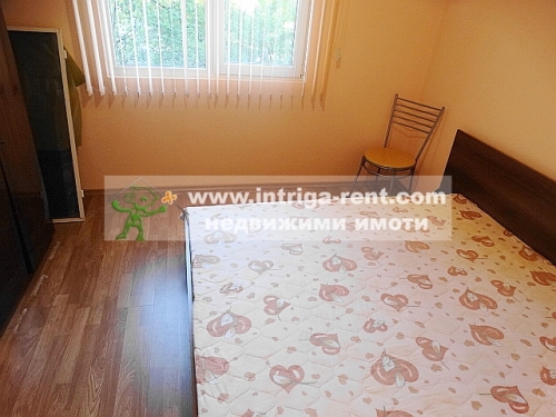 Three-room apartment for rent, located in a newly renovated residential building in the elite Lyuben Karavelov neighborhood, Haskovo.