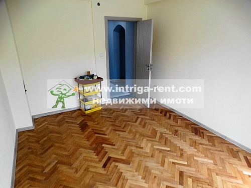 A three-room monolithic apartment with a detached garage located in the central part of the city of Haskovo.