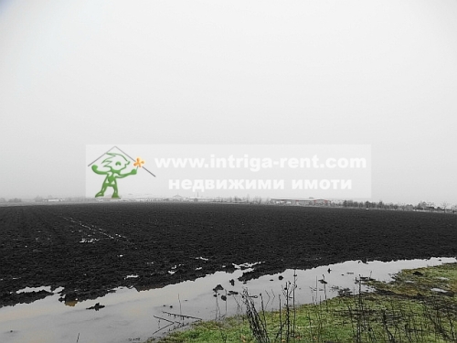 ATTRACTIVE INVESTMENT PROPERTY!!! Plot suitable for industrial-warehouse, manufacturing and administrative development, located in the Northern Industrial Zone of the city of Haskovo.