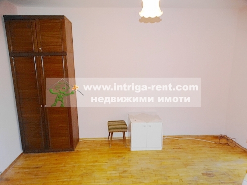 Three-room monolithic apartment for rent, located in the very center of Haskovo.