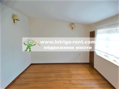 Three-room, semi-furnished apartment located in the Kamenni neighborhood of Haskovo.